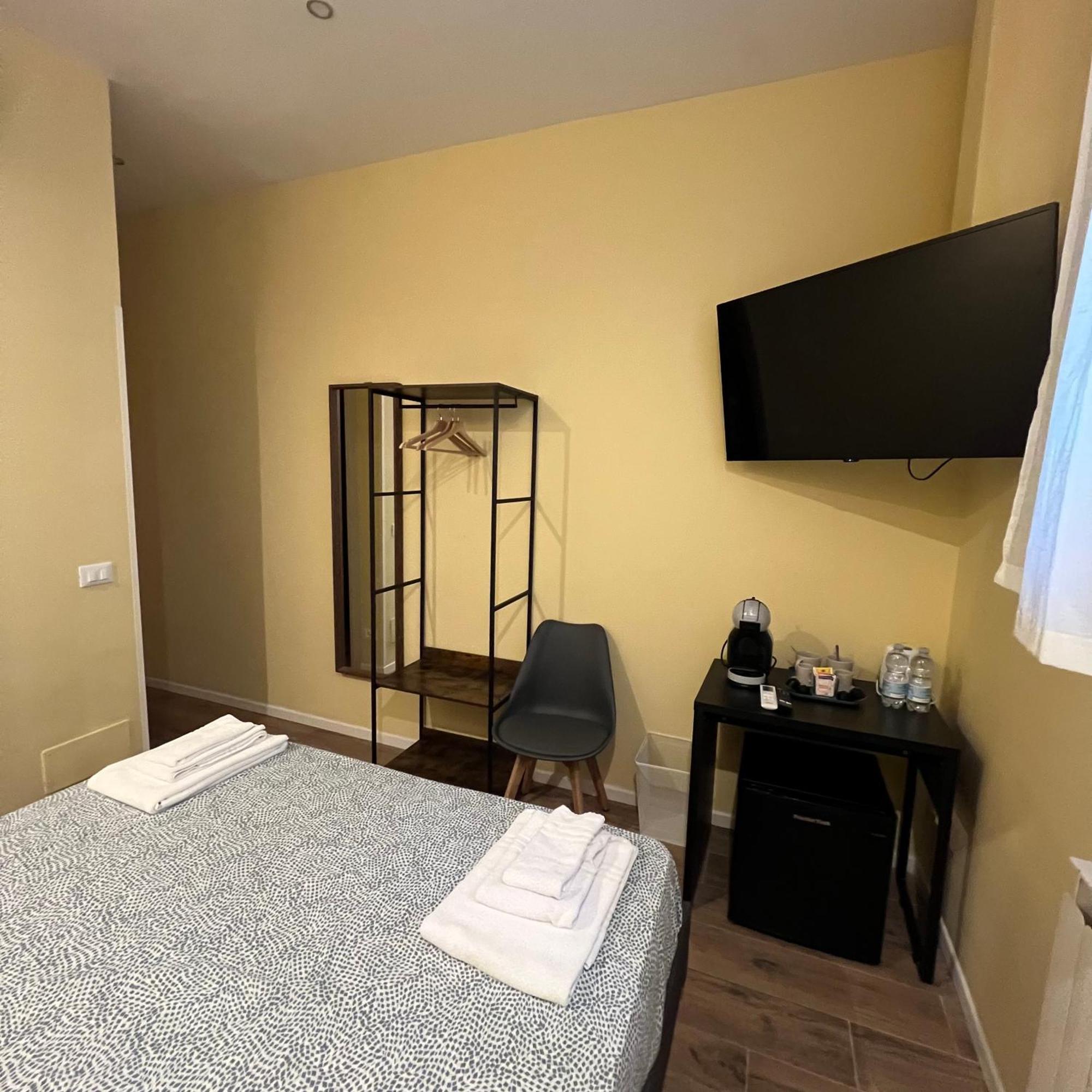 Ele Pantheon Apartment Rom